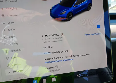 2019 Tesla Model 3 Long Range/Performance z USA, uszkodzony, nr VIN 5YJ3E1EB4KF387381